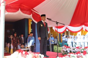 PERINGATI HARKITNAS KE-118, PEMKAB MUNA BARAT GELAR UPACARA BENDERA