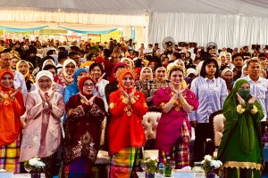 Ketua Dekranasda Muna Barat Hadiri Puncak HUT Dekranas ke-46, Perkuat Komitmen Majukan Perajin Daerah
